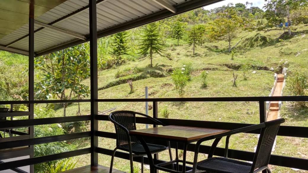 Ayana Holiday Resort Kampong Kundassan Eksteriør billede